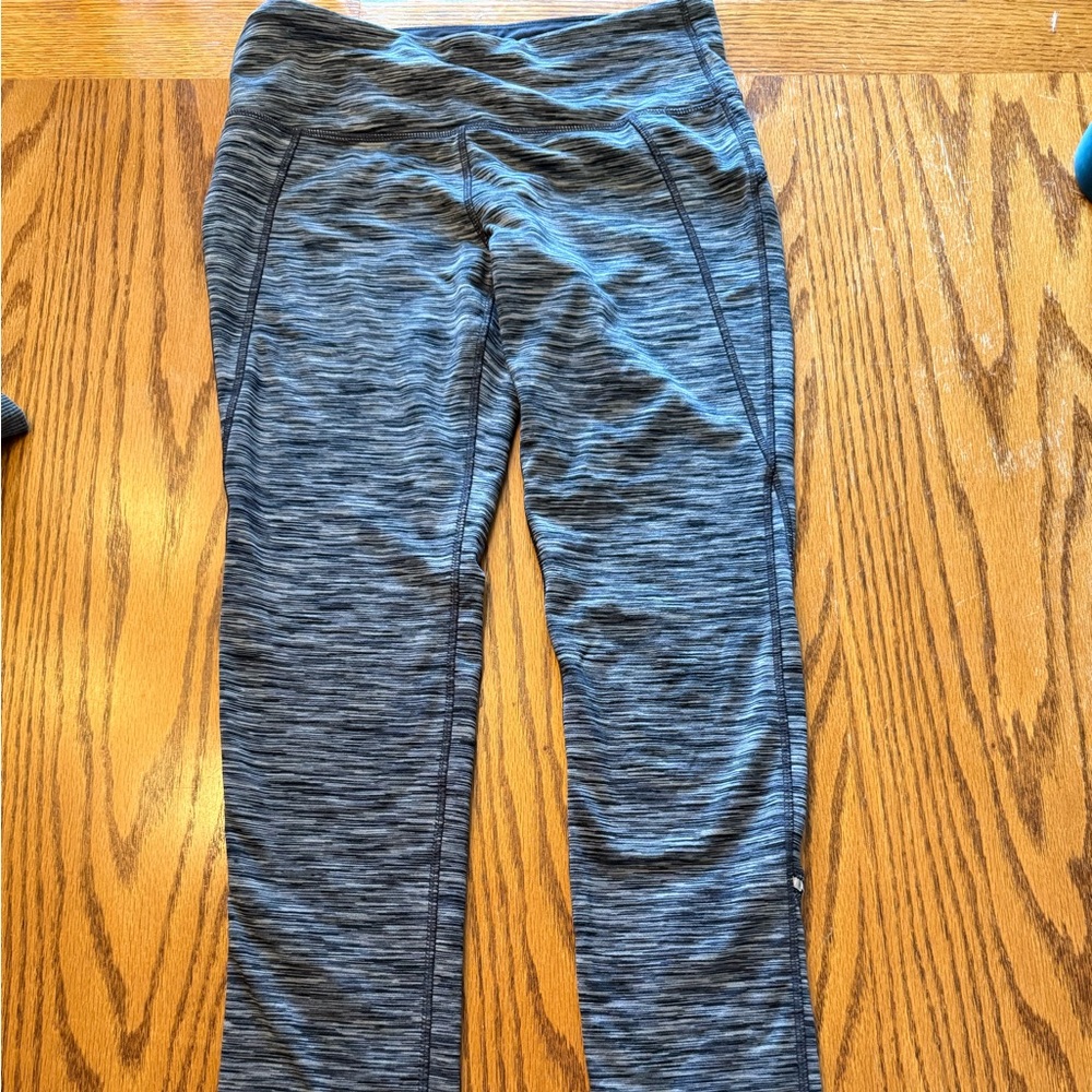 Mondetta Blue Striped, Lightly Lined Leggings - Size M